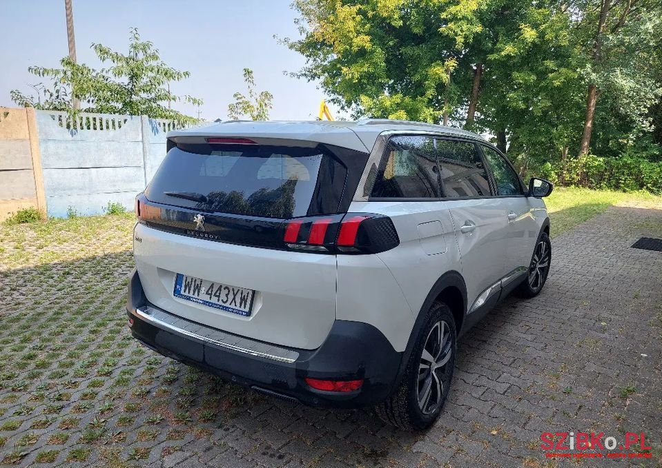 2017' Peugeot 5008 photo #5