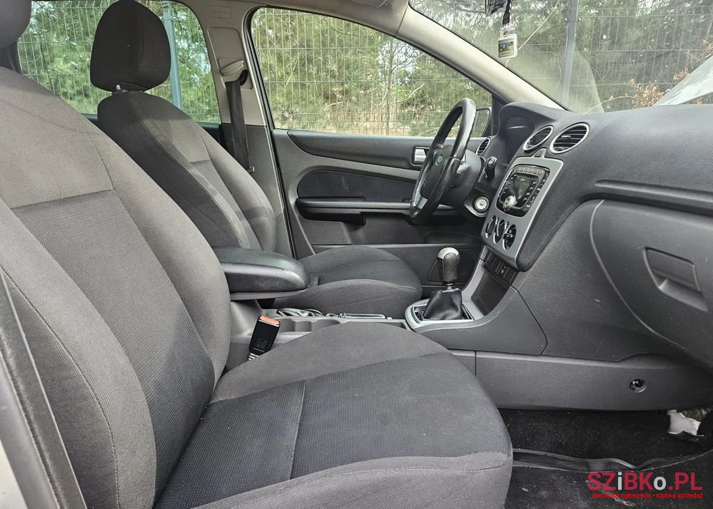 2007' Ford Focus 1.6 Tdci Style photo #2