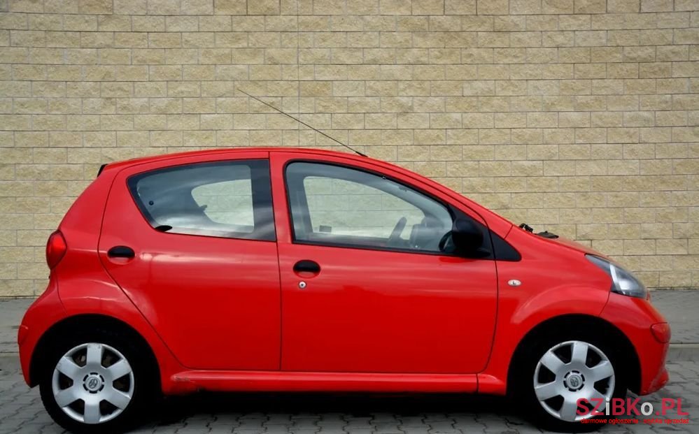 2008' Toyota Aygo 1.0 Vvt-I Luna photo #5