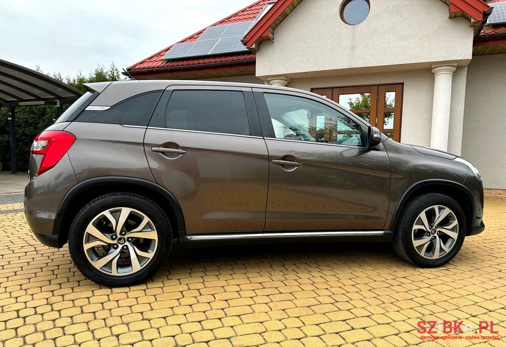 2013' Citroen C4 Aircross photo #1