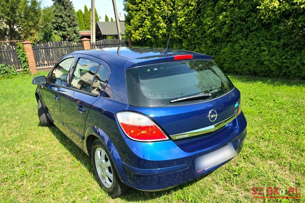 2004' Opel Astra 1.4 Enjoy photo #5