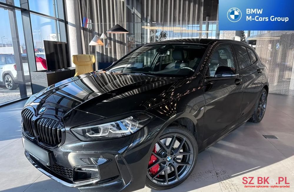 2023' BMW 1 Series 118I M Sport photo #1