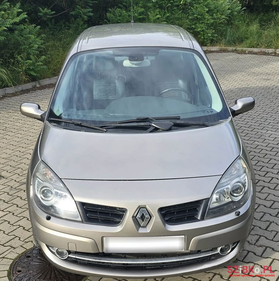 2008' Renault Scenic photo #2