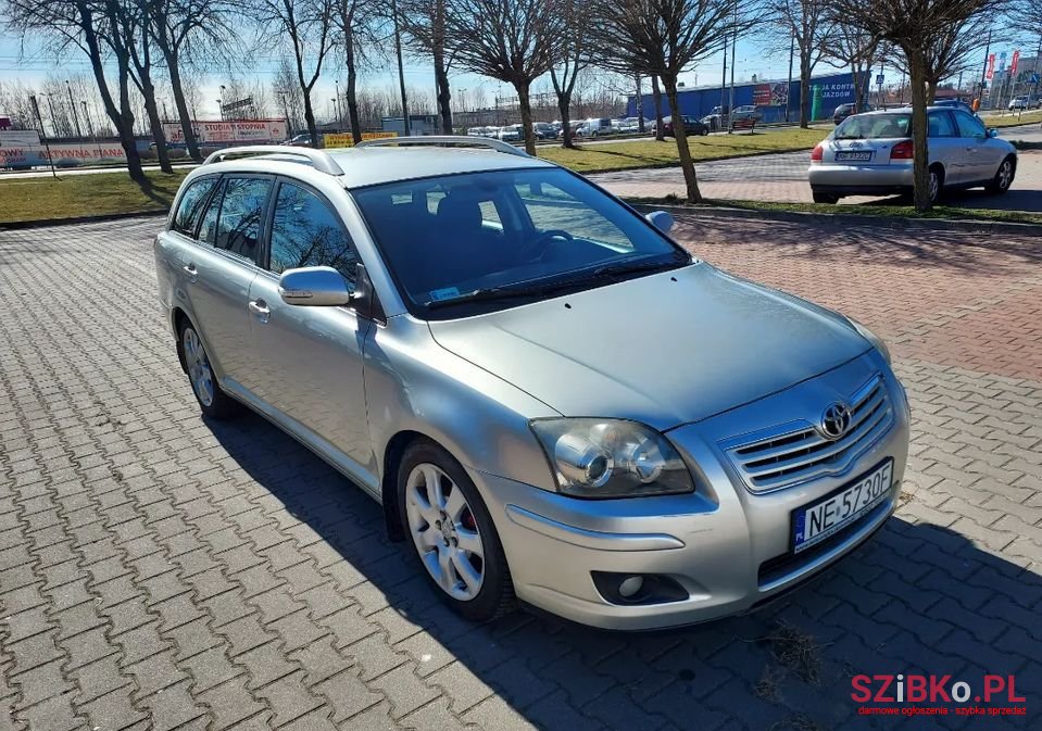 2007' Toyota Avensis photo #1