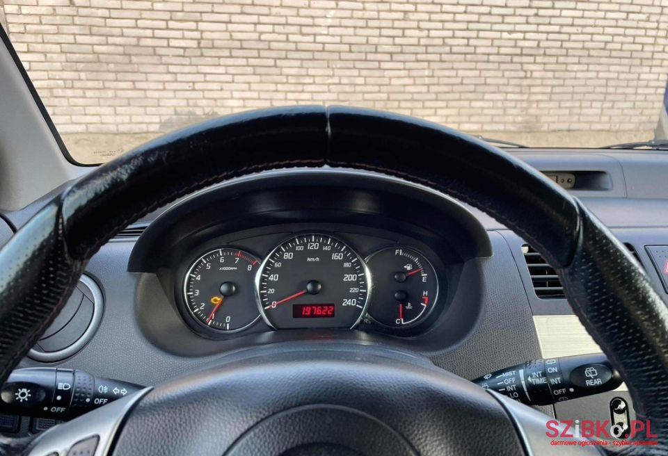 2007' Suzuki Swift photo #2