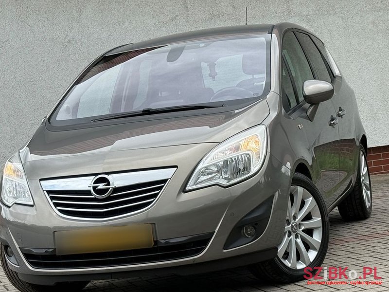 2010' Opel Meriva 1.4 T Cosmo photo #1