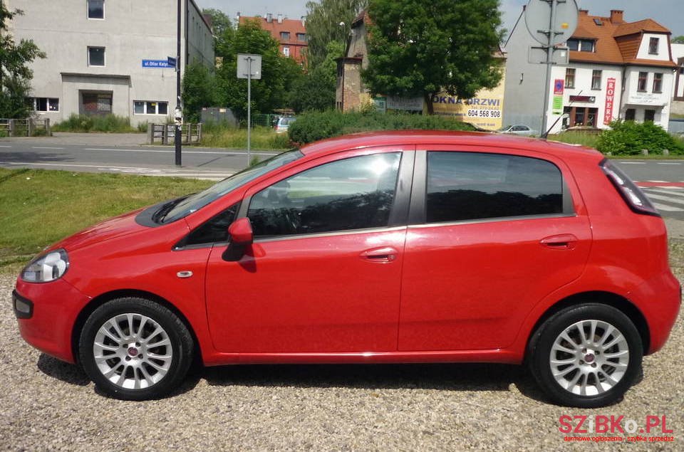 2010' Fiat photo #2