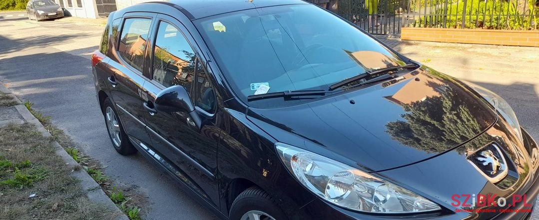 2011' Peugeot 207 photo #1