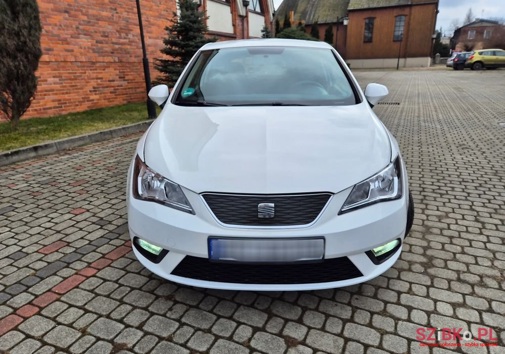 2013' SEAT Ibiza photo #2