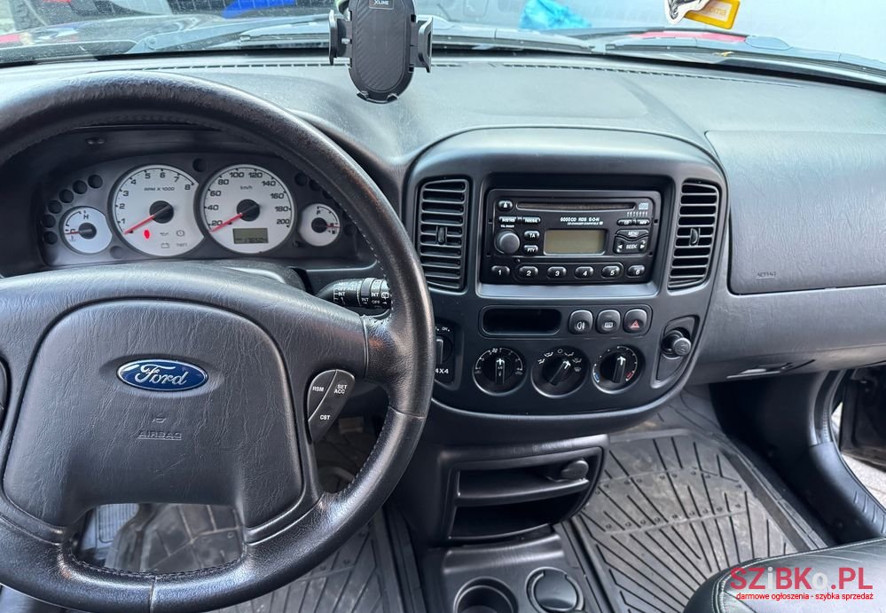 2003' Ford Maverick photo #4