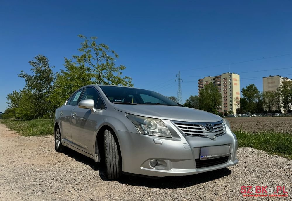 2009' Toyota Avensis photo #2