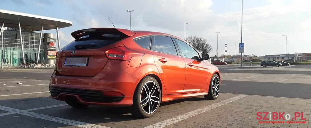 2017' Ford Focus St photo #2
