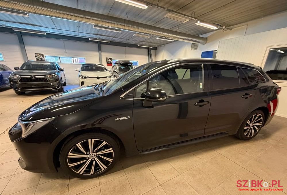 2021' Toyota Corolla 1.8 Hybrid Active photo #4