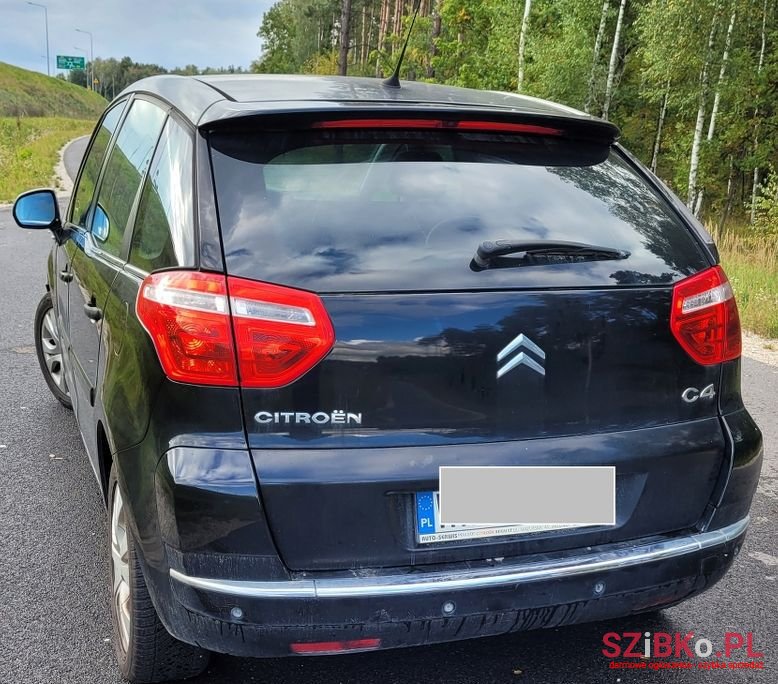 2007' Citroen C4 Picasso photo #3