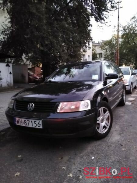 1999' Volkswagen Passat photo #1