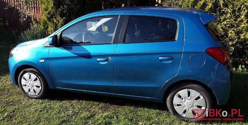 2015' Mitsubishi Space Star photo #1