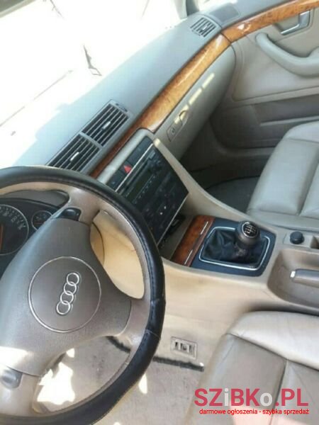 2004' Audi A4 photo #2