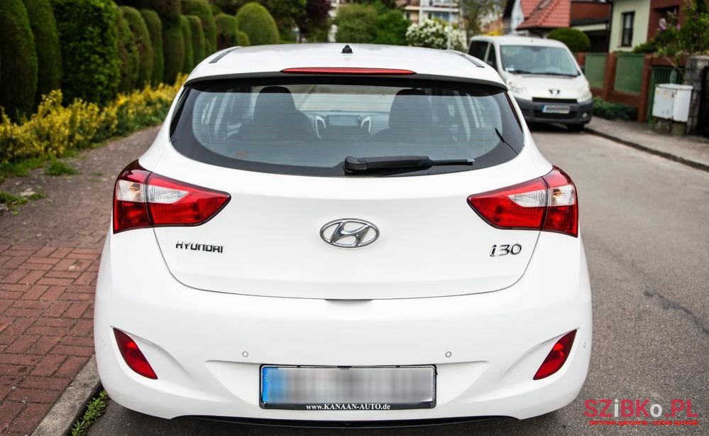 2013' Hyundai i30 1.4 Trend photo #6