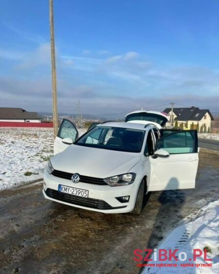 2016' Volkswagen Golf photo #4