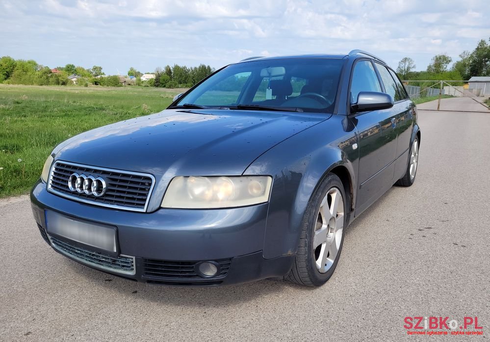 2002' Audi A4 Avant 1.8T photo #2