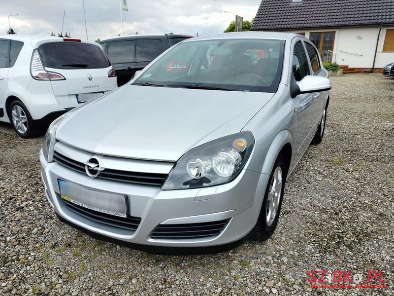 2004' Opel Astra Iii 1.6 Elegance photo #2