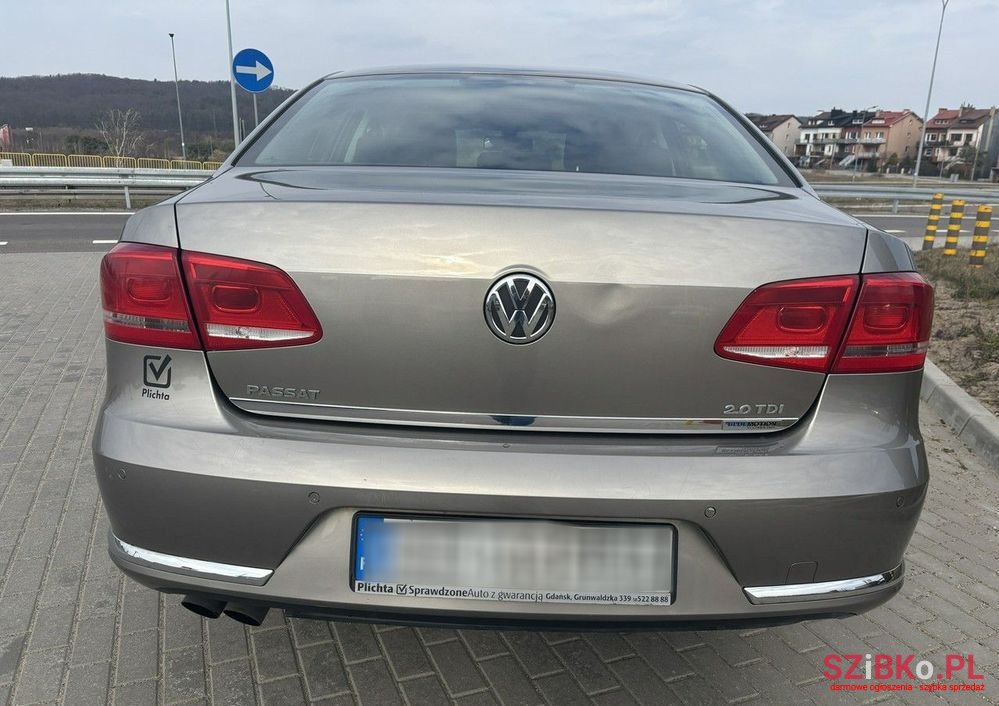 2014' Volkswagen Passat photo #5