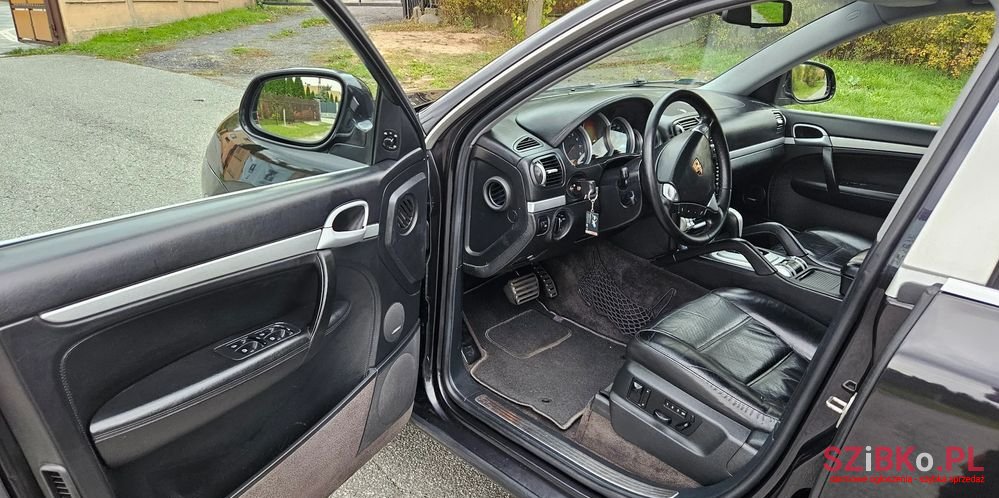 2003' Porsche Cayenne photo #6