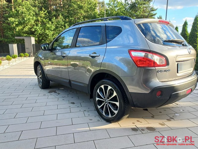 2013' Nissan Qashqai 2.0 4 X 4 360 photo #4