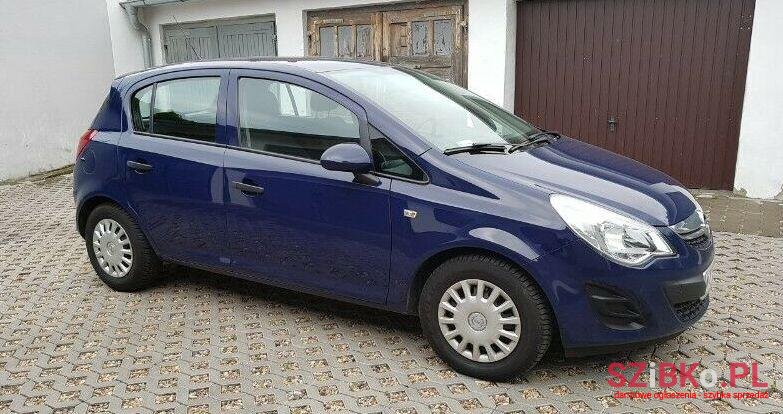 2012' Opel Corsa photo #1
