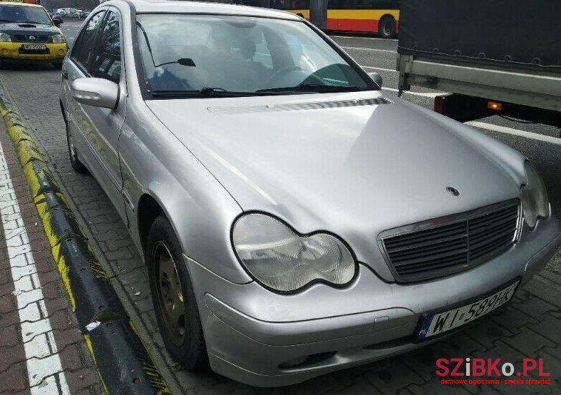 2000' Mercedes-Benz Klasa C photo #1