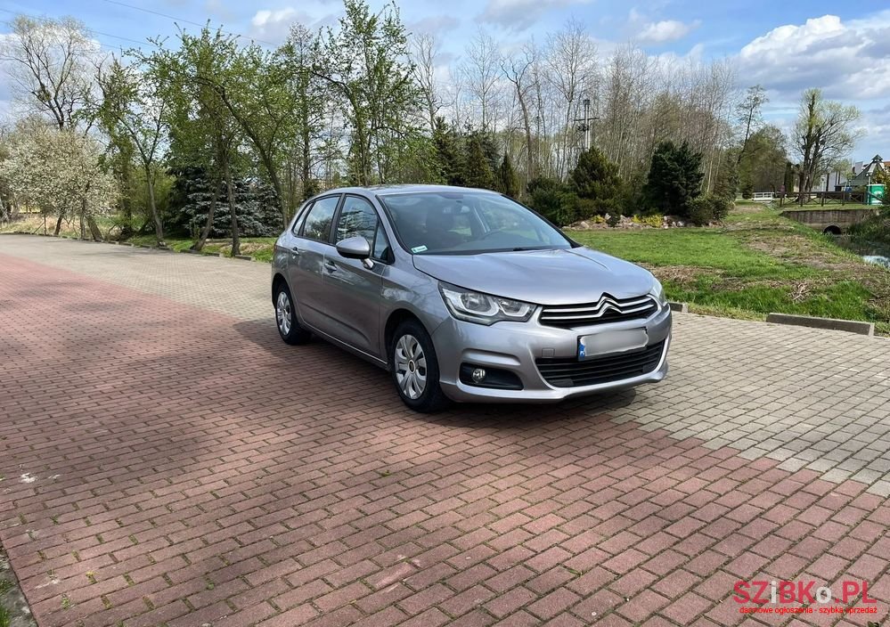 2016' Citroen C4 1.6 Bluehdi Feel photo #2