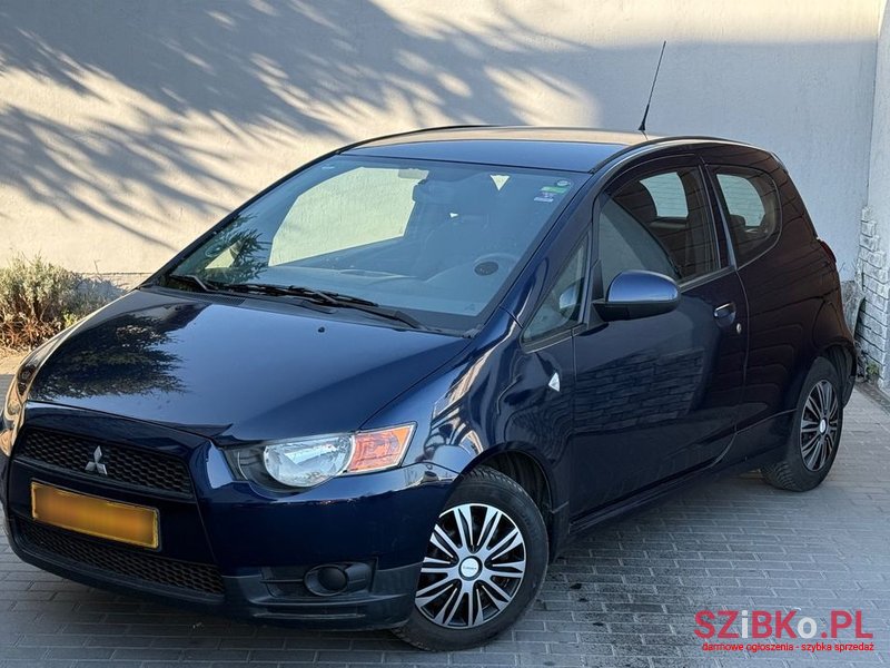 2012' Mitsubishi Colt photo #1