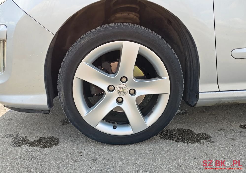 2008' Peugeot 308 photo #4