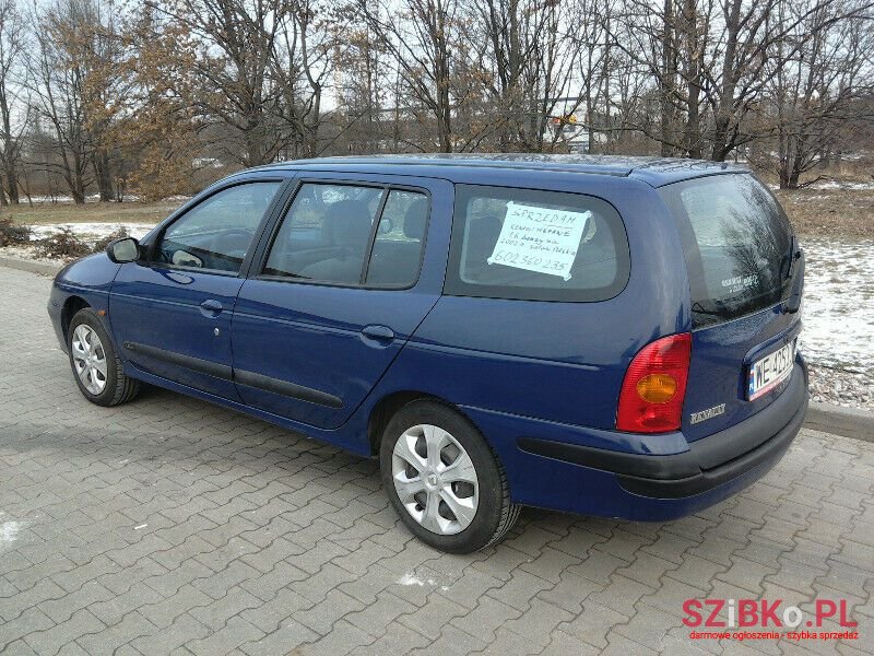 2002' Renault Megane photo #3