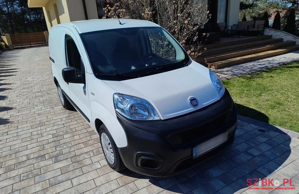 2018' Fiat Fiorino photo #2