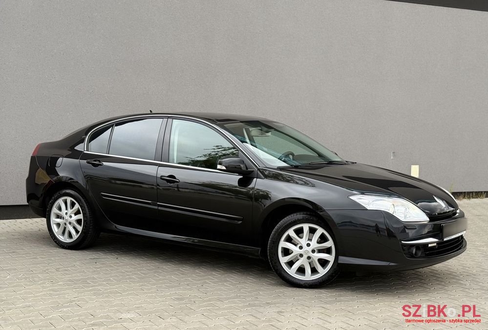 2008' Renault Laguna 2.0T Initiale photo #3