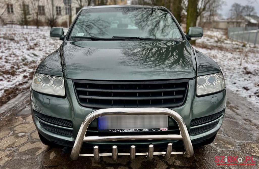 2003' Volkswagen Touareg photo #2