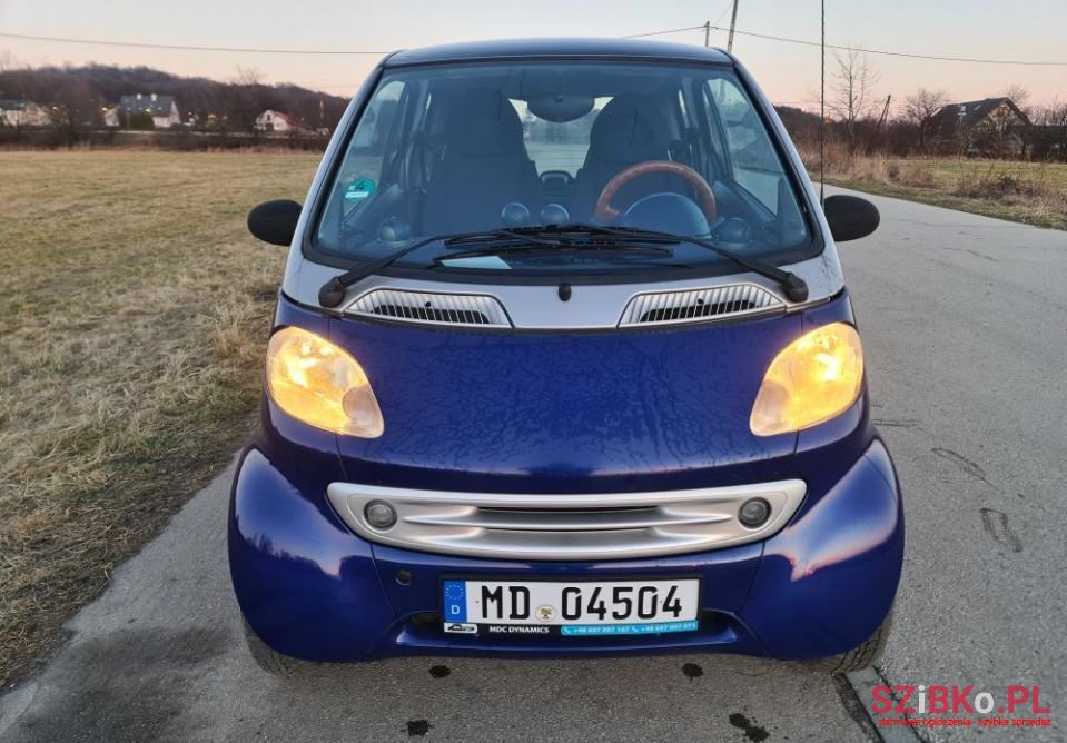 2001' Smart Fortwo photo #3