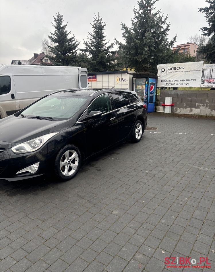 2011' Hyundai i40 photo #1