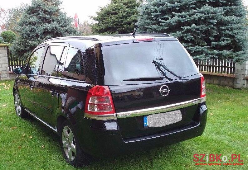 2008' Opel Zafira photo #1