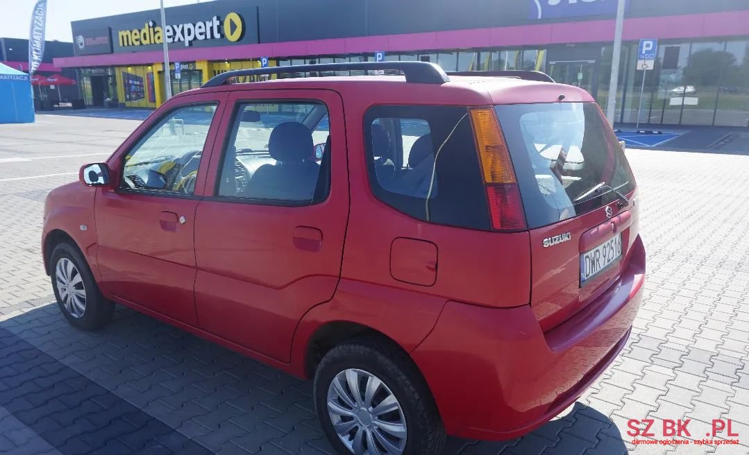 2004' Suzuki Ignis photo #5