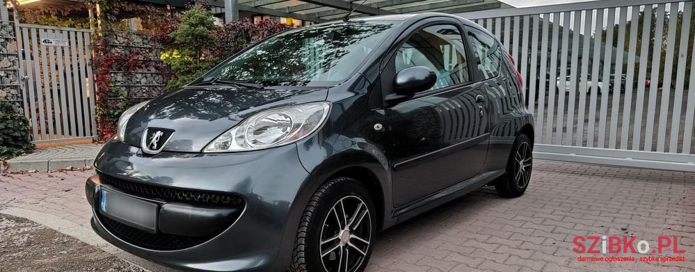 2008' Peugeot 107 photo #3