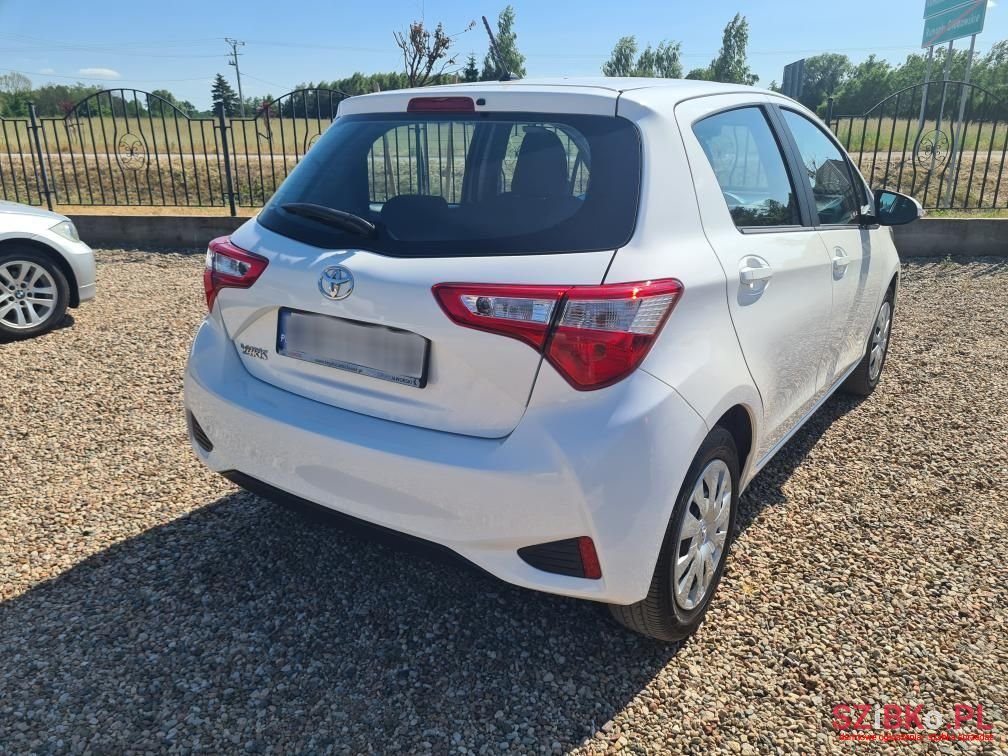 2020' Toyota Yaris photo #3