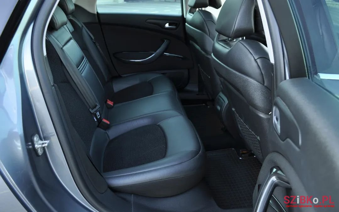 2008' Citroen C5 photo #5