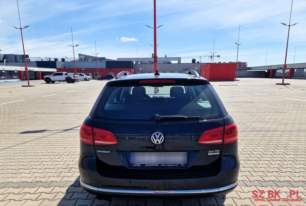 2014' Volkswagen Passat photo #3