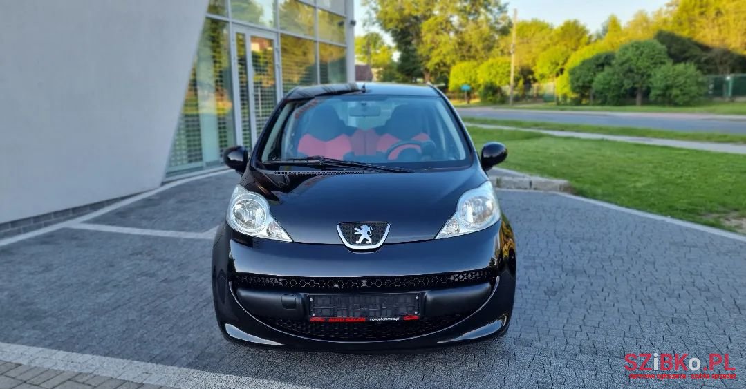 2007' Peugeot 107 photo #3
