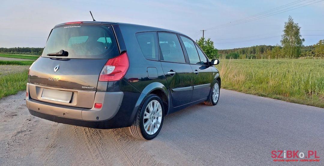 2007' Renault Grand Scenic photo #3