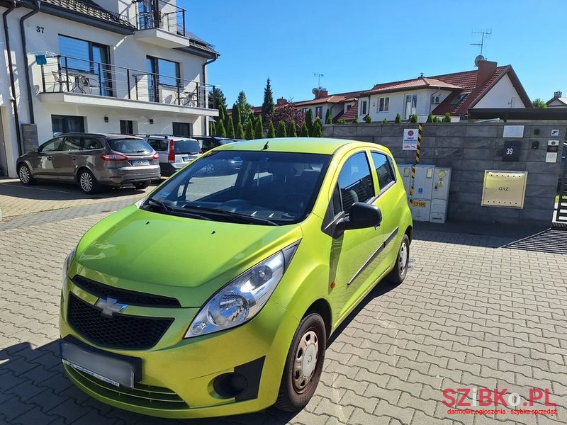 2010' Chevrolet Spark 1.0 Base photo #1