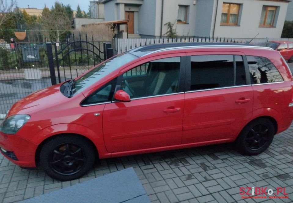 2007' Opel Zafira photo #2