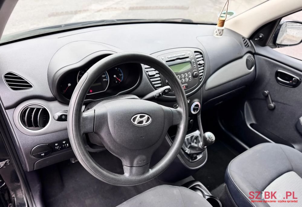 2009' Hyundai i10 1.1 Premium photo #6